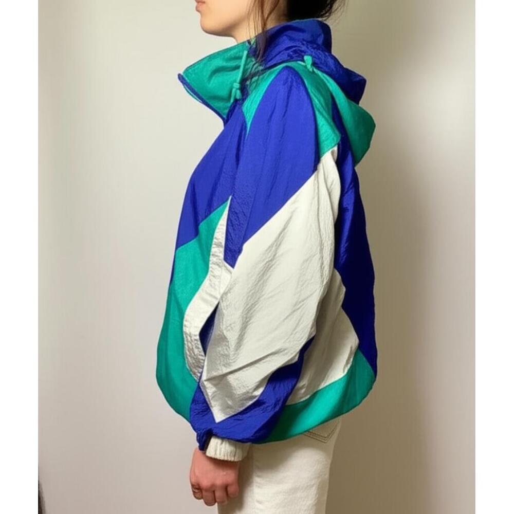 VOLLEYS SPORT Windbreaker Jacket Womens Size Small Colorblock Vintage Hooded Ret